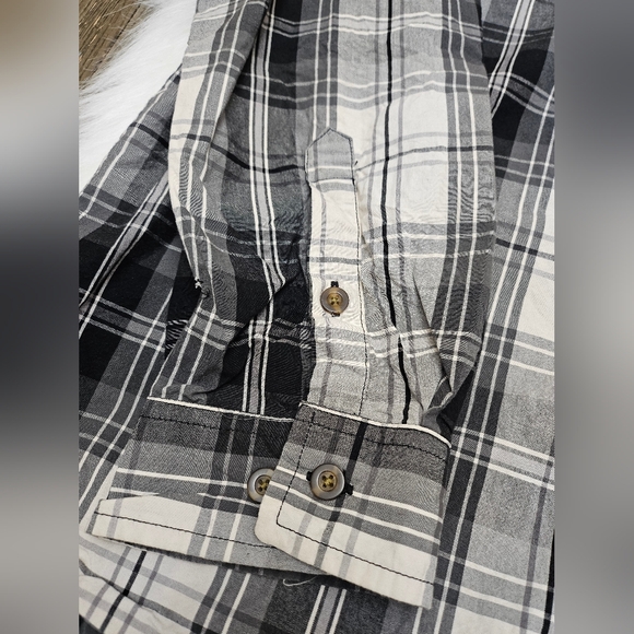 Carhartt Men’s Long Sleeve Button Down Relaxed Fit Shirt Plaid XL - Picture 4 of 10